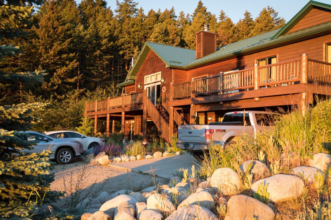 ريد لودج Two Bears Inn Bed & Breakfast المظهر الخارجي الصورة