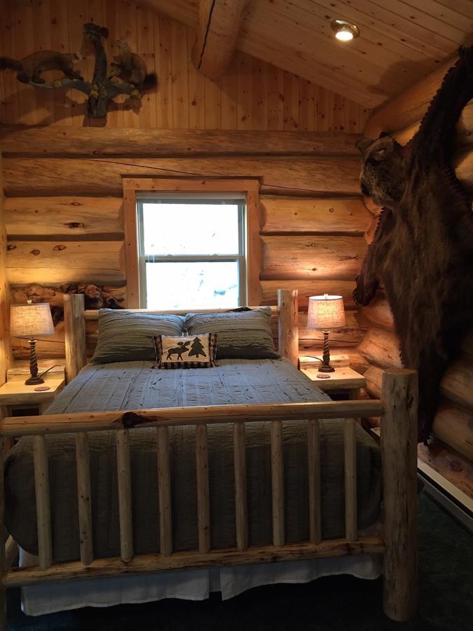 ريد لودج Two Bears Inn Bed & Breakfast المظهر الخارجي الصورة