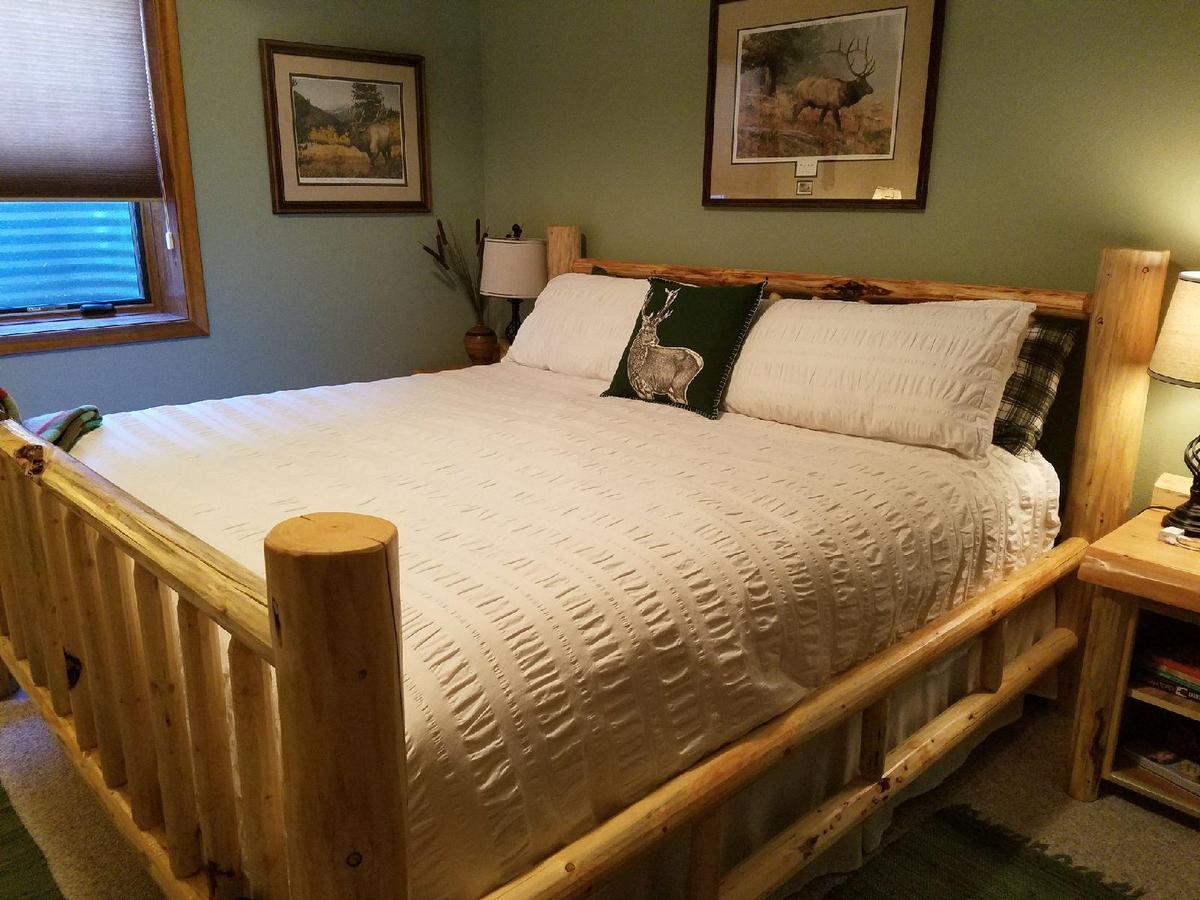 ريد لودج Two Bears Inn Bed & Breakfast المظهر الخارجي الصورة