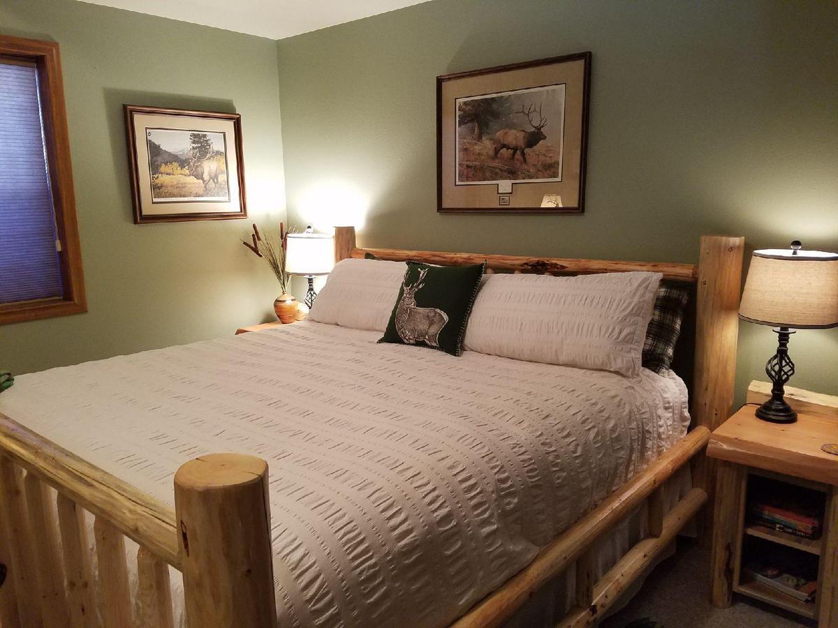 ريد لودج Two Bears Inn Bed & Breakfast المظهر الخارجي الصورة